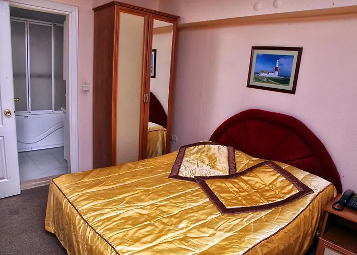 Rainbow 48 Apart Aparthotel