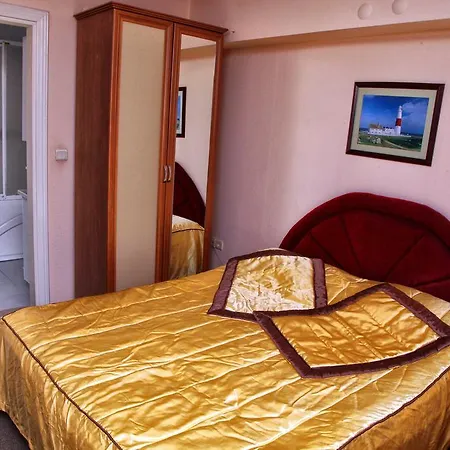 Rainbow 48 Apart Apartmanhotel